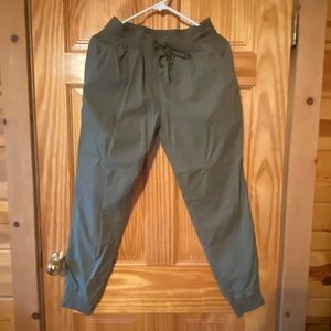 Zyia Olive Trail Joggers 29”